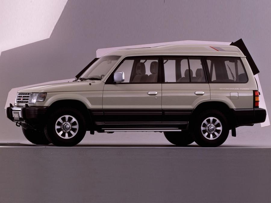 Mitsubishi Pajero Wagon High Roof 1991 года  (фото 4 из 5)